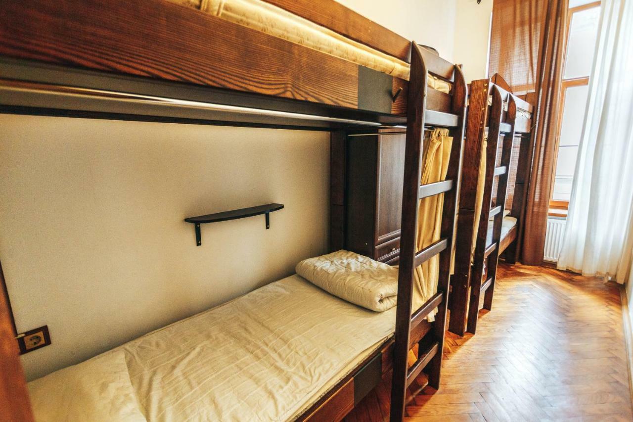 Ghostel - Medieval Hostel Lviv Eksteriør billede
