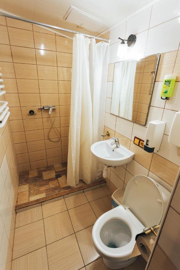 Ghostel - Medieval Hostel Lviv Eksteriør billede